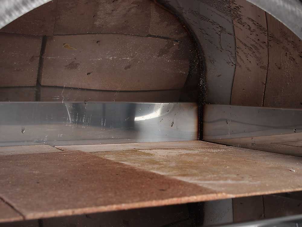 agrieuro-mini-cibus-four-bois-pour-pizza-d-extrieur-70x50-capacit-de-cuisson-2-pizzas-capacit-de-cuisson-de-la-chambre-et-ses-caractristiques--12958_8_1523548582_IMG_9980