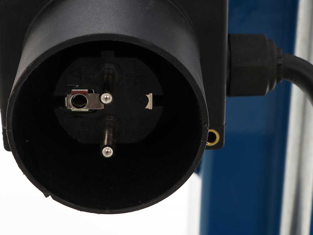 ama-rhino-fendeuse-bois-lectrique-verticale-230v-moteur-lectrique--14995_1_1544541783_IMG_9885