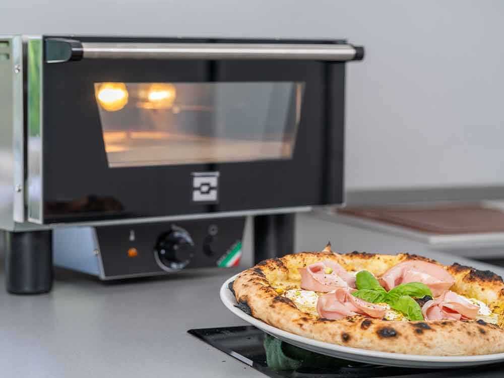 effeuno-linea-n3-four-pizza-lectrique-2100-w-caractristiques-et-design--52269_2_1722249972_IMG_66a772f4781ee