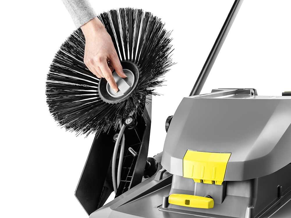 karcher-km-70-30-c-bp-2sb-balayeuse-batteries-avec-bac-de-ramassage-sans-batterie-ni-chargeur-caractristiques-principales--65873_3_1756887107_IMG_68b7f8439f5c8