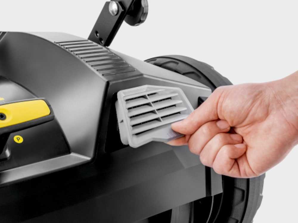 karcher-pro-km-70-20-c-2sb-balayeuse-manuelle-pousse-avec-bac-de-ramassage-caractristiques-principales--47284_2_1709633217_IMG_65e6eec16d679