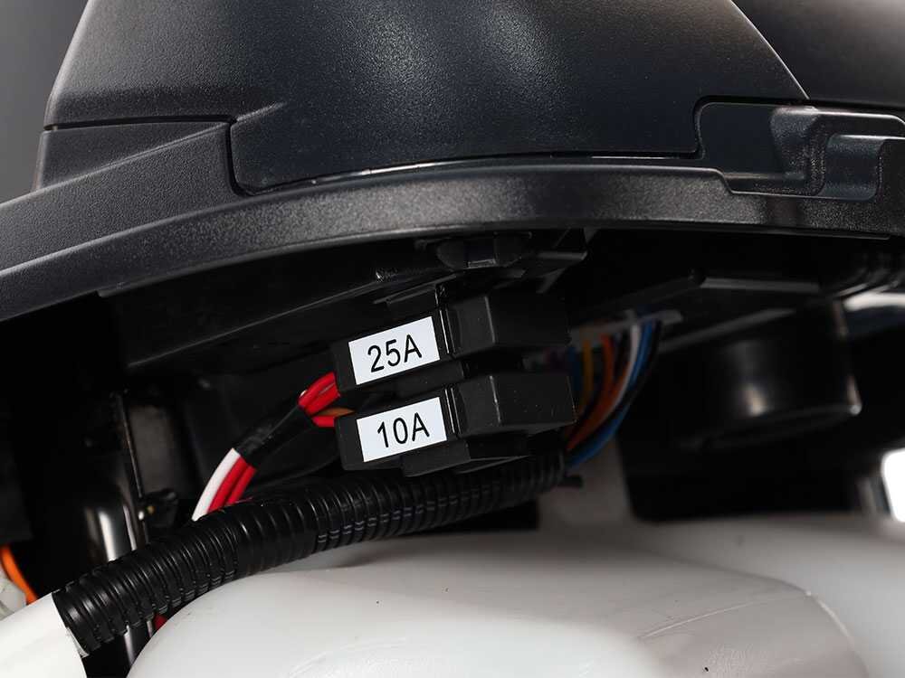 a-108-hd-sd-w-tracteur-tondeuse-transmission-hydrostatique-jection-latrale-mulching-moteur-stiga-st-550-twin--72855_17_1774953016_IMG_69cba238afd34