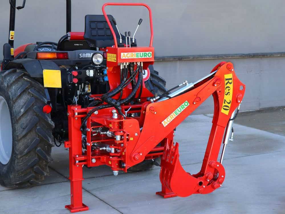 agrieuro-top-line-res20-pelle-rtro-pour-tracteur-avec-dplacement-latral-pelle-rtro-top-line-res20--47646_1_1710945961_IMG_65faf6a919439