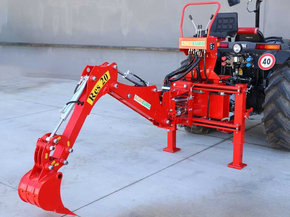 agrieuro-top-line-res20-pelle-rtro-pour-tracteur-avec-dplacement-latral-pelle-rtro-top-line-res20--47646_1_1710950977_IMG_65fb0a41a2187
