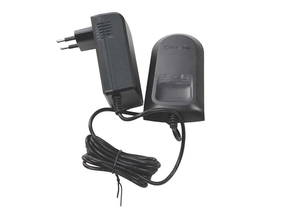 gardena-powersaw-250-18v-trononneuse-batterie-18-v-4-ah-guide-de-25-cm-batterie-au-lithium-ion-chargeur-de-batterie--58146_8_1740049847_IMG_67b70db743748