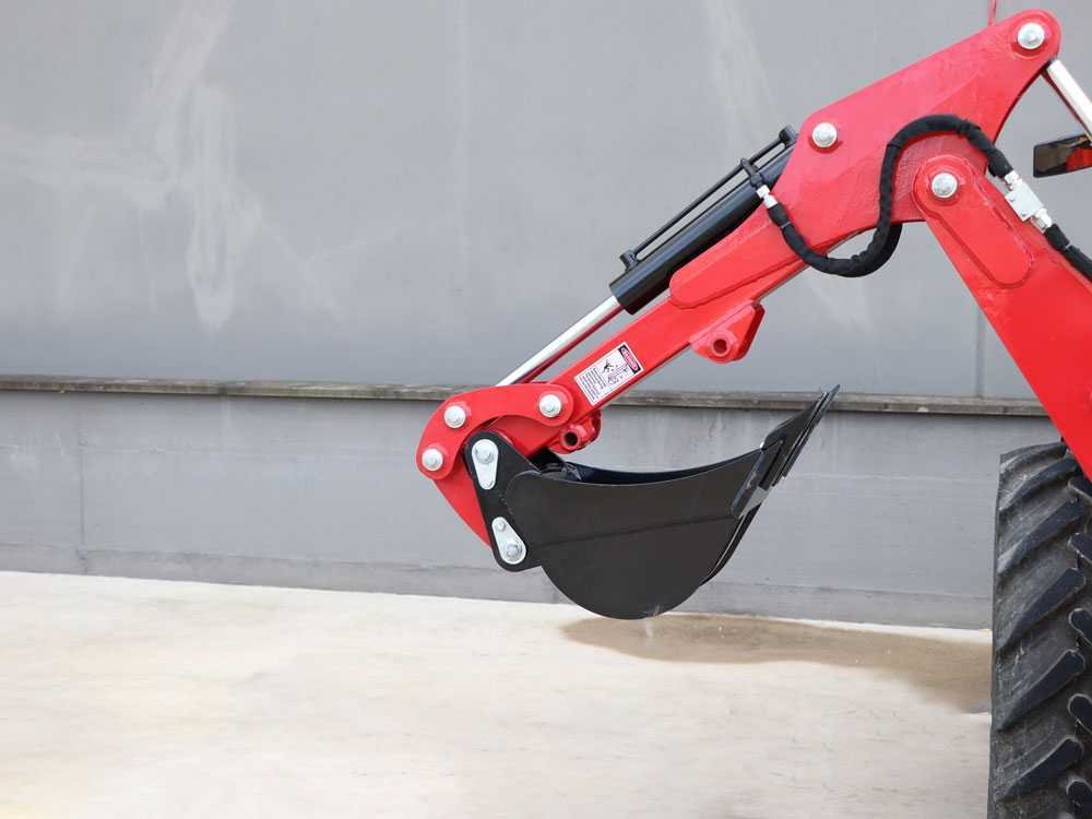geotech-pro-bhf-195-pelle-rtro-fixe-pour-tracteur-godet-de-30-cm--45319_3_1702649466_IMG_657c5e7a3a50b