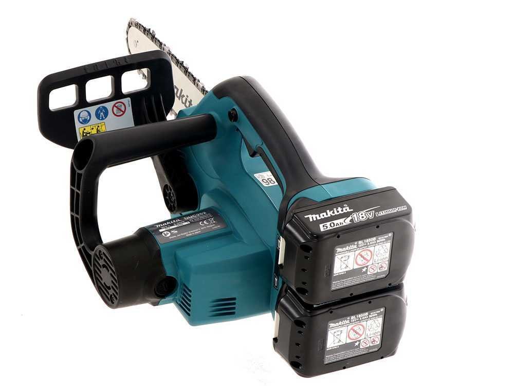 makita-duc252z-trononneuse-batterie-18v-sans-batterie-ni-chargeur-trononneuse-batterie-makita-duc252z-2-batteries-de-5ah-18v--17576_0_1563983817_17564_0_1563982385_IMG_3460