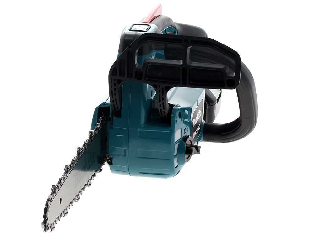 makita-duc254cz-trononneuse-batterie-18-v-3-ah-guide-carving-de-25-cm-trononneuse-batterie-makita-duc254cz-batterie-de-3ah-18v--17696_0_1565169052_IMG_4211