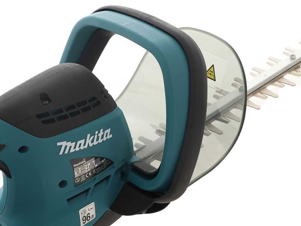 makita-uh7580-taille-haie-lectrique-avec-lamier-de-75-cm-670w-moteur-lectrique--17320_1_1561989117_17311_1_1561986658_IMG_9874