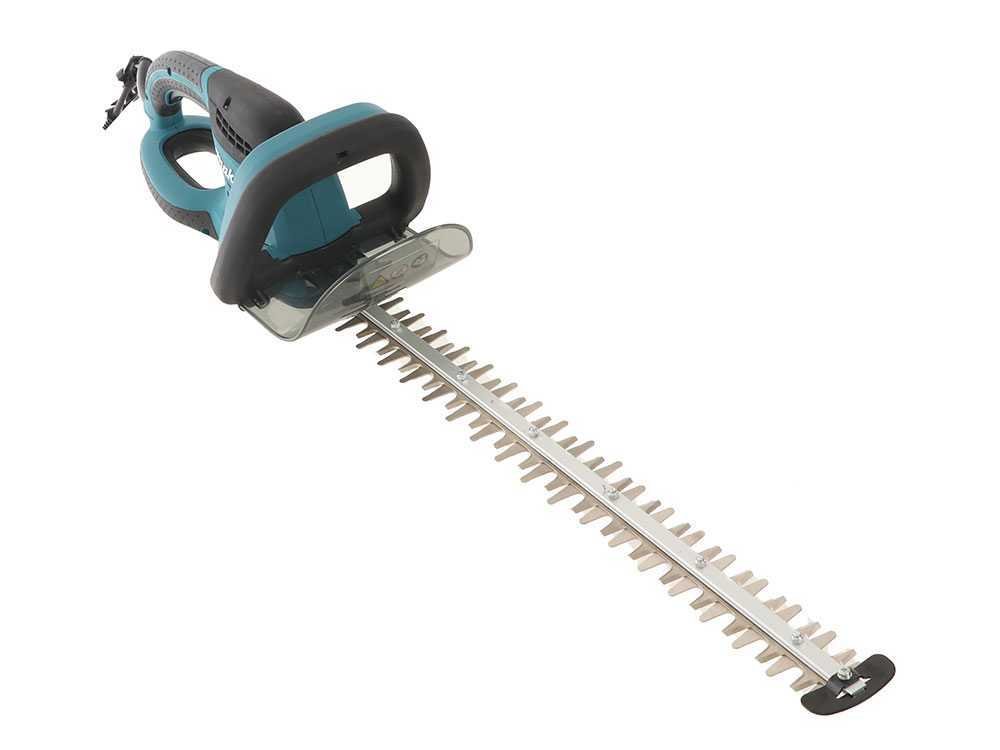 makita-uh7580-taille-haie-lectrique-avec-lamier-de-75-cm-670w-taille-haie-lectrique-makita-uh7580--17320_0_1561989117_17311_0_1561986572_IMG_9867