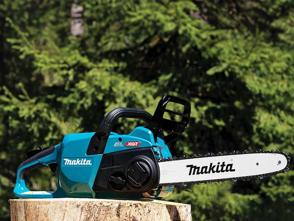 makita-xgt-uc021g-trononneuse-batterie-coupe-de-30-cm-40-v-5-ah-makita-uc015g-trononneuse-batterie--55055_4_1730972961_IMG_672c8d2104bfb