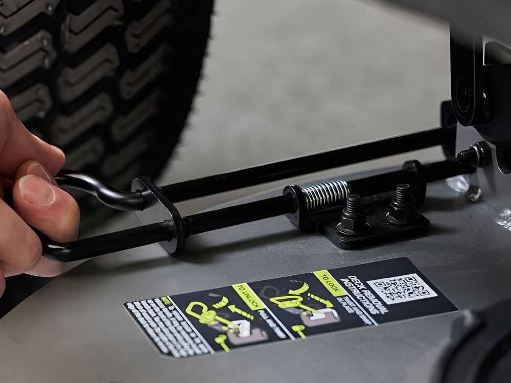 ryobi-ry72tmx117-310-tracteur-tondeuse-batterie-72v-3x10ah-le-plateau-de-coupe--50302_3_1717587172_IMG_66604ce4b1fd3