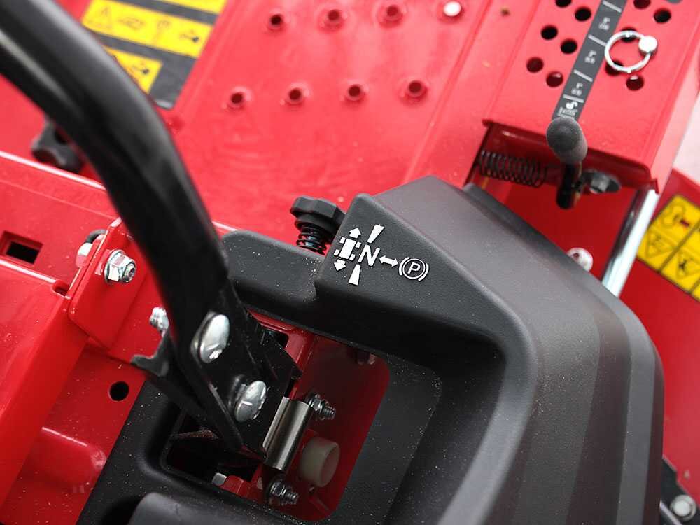 snapper-ztx350-tondeuse-autoporte-professionnelle-rayon-de-braquage-zro-jection-latrale-commandes-disponibles-sur-la-tondeuse--12811_1_1522394693_IMG_9100